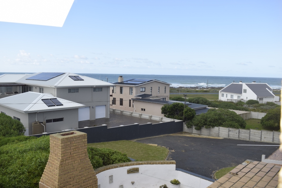 2 Bedroom Property for Sale in Struisbaai Western Cape